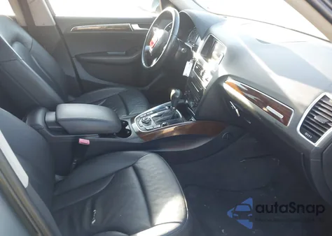 2010 Audi Q5 3.2 Premium from USA, damaged, VIN WA1LKAFP6AA090312